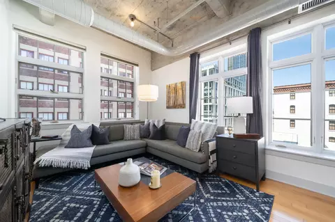 140 Bay St #6E, Jersey City, NJ 07302