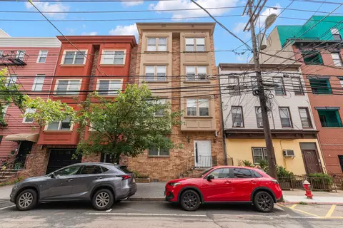 413 Madison St #4, Hoboken, NJ 07030