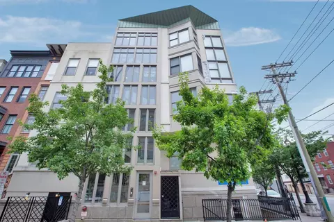 123 Tidewater St #B, Jersey City, NJ 07302