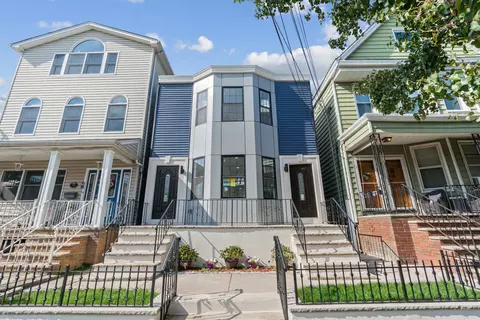 133 W 4th St, Bayonne, NJ 07002