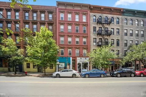 159 14th St #4R, Hoboken, NJ 07030