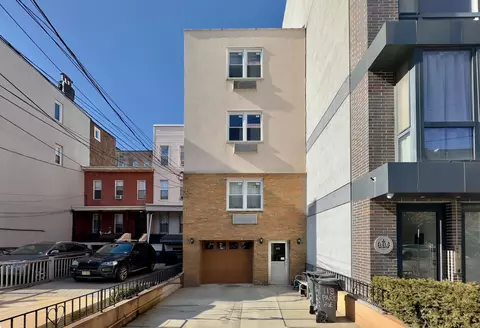 118 Park Ave, Hoboken, NJ 07030