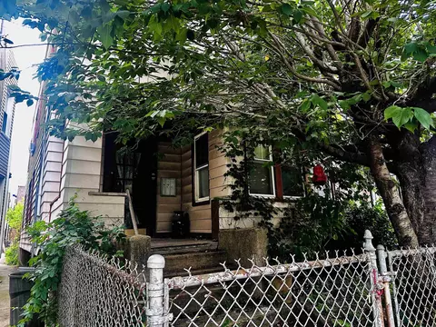 34 Cliff St, Jersey City, NJ 07306