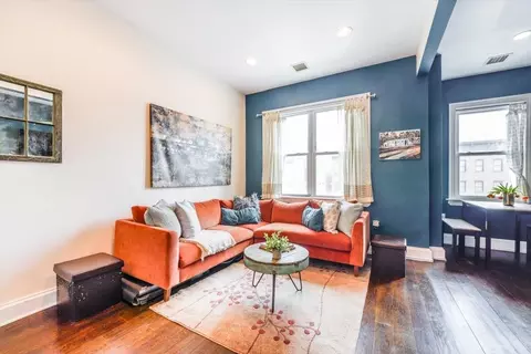 351 5th St #3, Jersey City, NJ 07302
