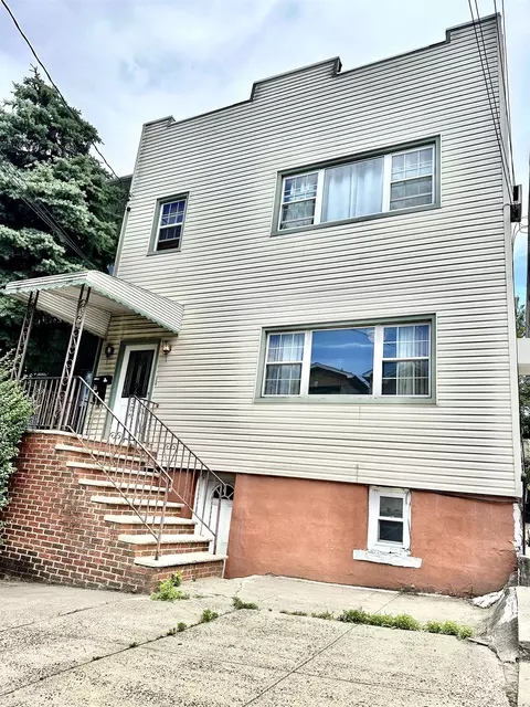 306 Columbia Ave, Jersey City, NJ 07307