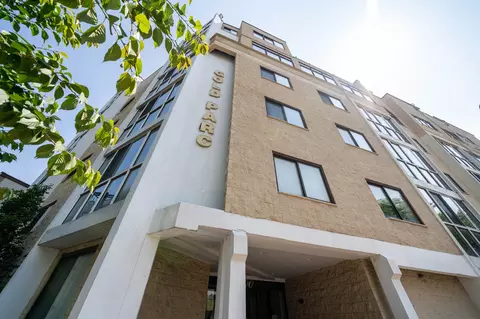 200 Paterson Plank Rd #303, Union City, NJ 07087