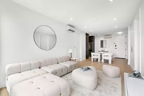 391 1st St #2-C, Jersey City, NJ 07302