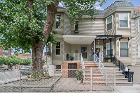 154 Broadway, Bayonne, NJ 07002