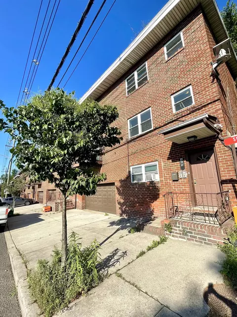 2200 Paterson Plank Rd #25, North Bergen, NJ 07047