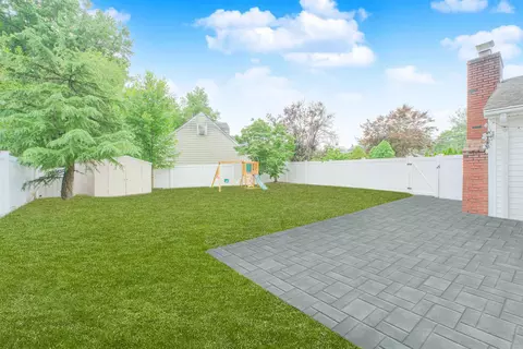 122 Village Cir E, Paramus, NJ 07652 photo 36