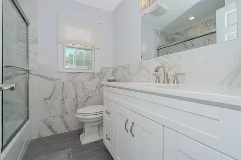 122 Village Cir E, Paramus, NJ 07652 photo 28