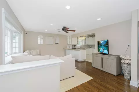 122 Village Cir E, Paramus, NJ 07652 photo 7