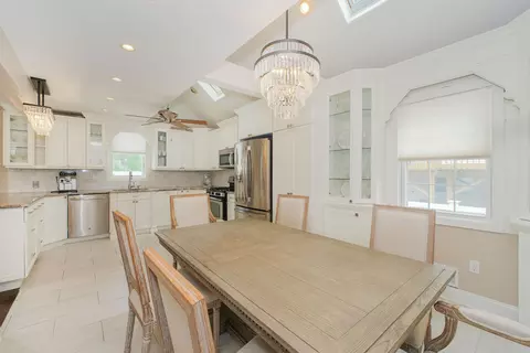 122 Village Cir E, Paramus, NJ 07652 photo 18