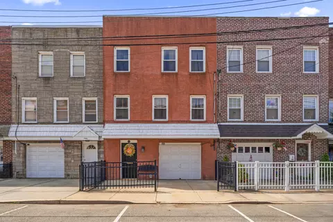 12 Egan Ct, Bayonne, NJ 07002