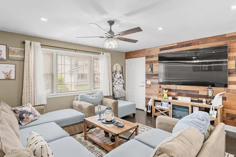 80 Front St, North Arlington, NJ 07031