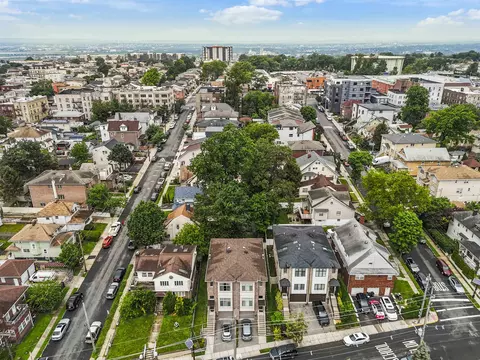 405 Commercial Ave, Cliffside Park, NJ 07010