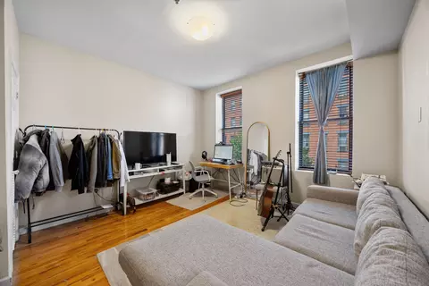 129 Willow Ave #3L, Hoboken, NJ 07030