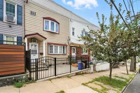 163 Lincoln St, Jersey City, NJ 07307