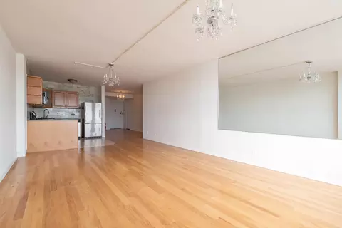 7004 Blvd E #19C, Guttenberg, NJ 07093