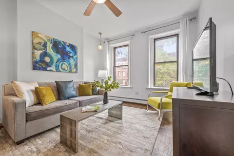 297 Pavonia Ave #2A, Jersey City, NJ 07302