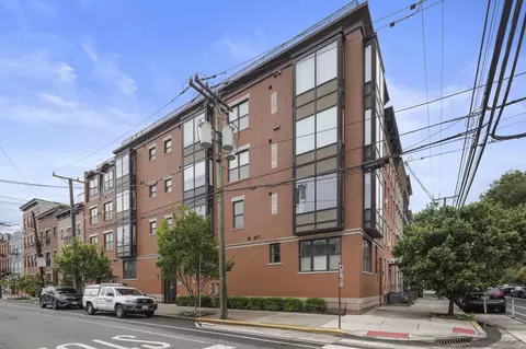 471 Monmouth St #1, Jersey City, NJ 07302
