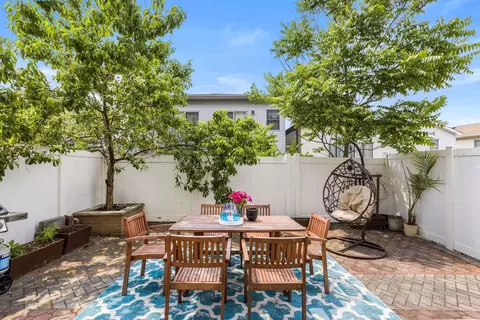 15 Nelson Ave #1, Jersey City, NJ 07307
