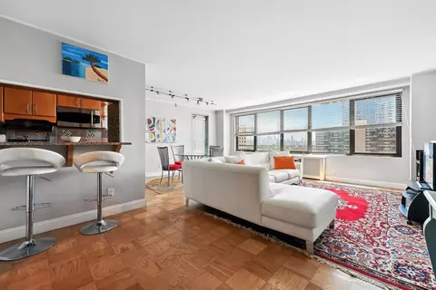 10 Huron Ave #12C, Jersey City, NJ 07306