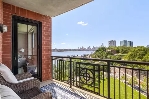 1025 Maxwell Ln #906, Hoboken, NJ 07030