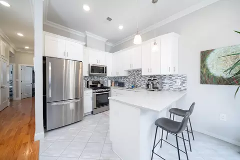 247 Cambridge Ave #3, Jersey City, NJ 07307