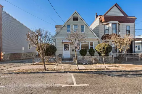 2025 45th St, North Bergen, NJ 07047