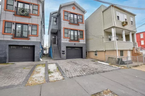 63 W 19th St, Bayonne, NJ 07002