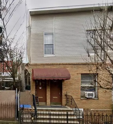 1608 Summit Ave, Union City, NJ 07087