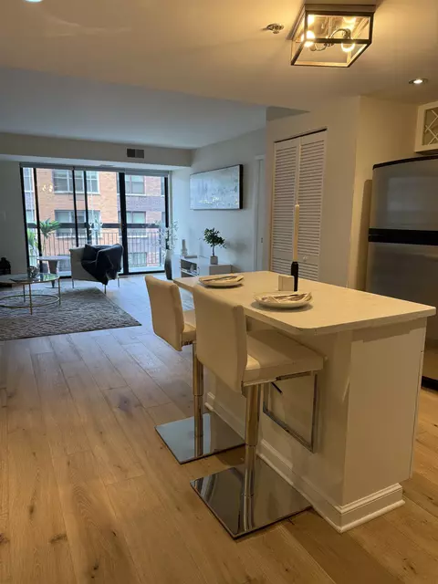 700 1st St #5V, Hoboken, NJ 07030