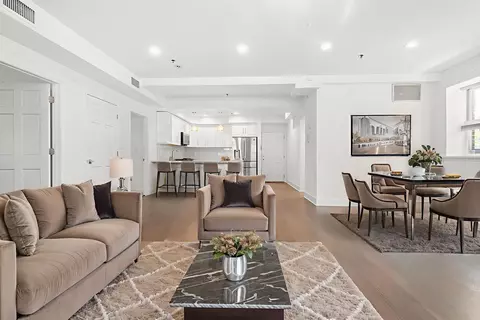 547 Bloomfield St #1, Hoboken, NJ 07030