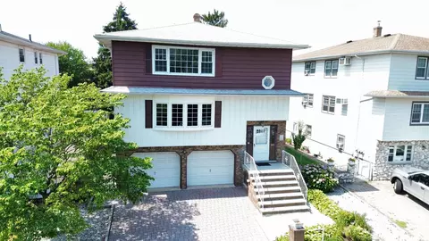 295 Paulanne Ter, Secaucus, NJ 07094