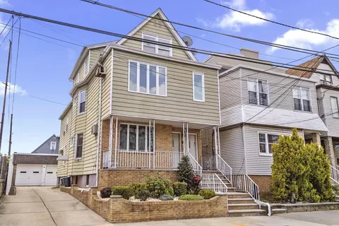120 W 15th St, Bayonne, NJ 07002