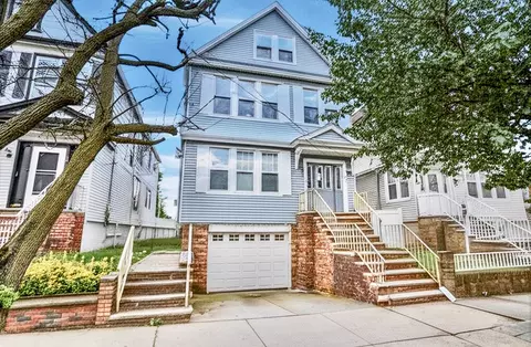 54 W 4th St, Bayonne, NJ 07002
