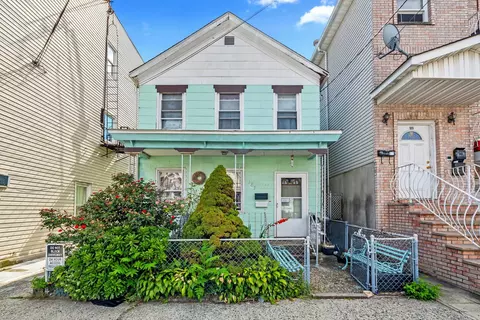 187 Linden Ave, Jersey City, NJ 07305