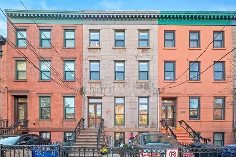 281 4th St #4, Jersey City, NJ 07302