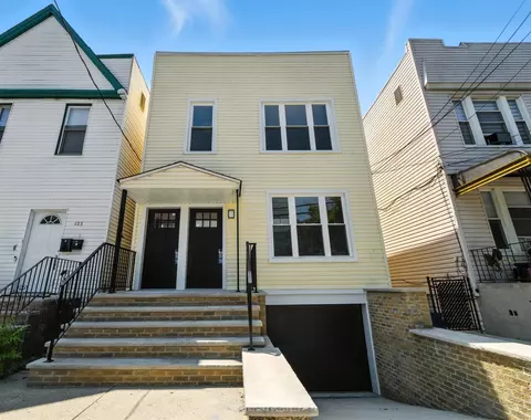 125 Custer Ave, Jersey City, NJ 07305