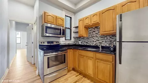 244 Webster Ave #2L, Jersey City, NJ 07307