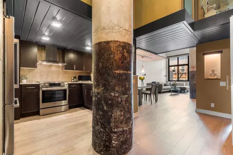 205 10th St #3F, Jersey City, NJ 07302