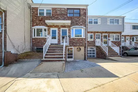 135 Suburbia Ter # B, Jersey City, NJ 07305