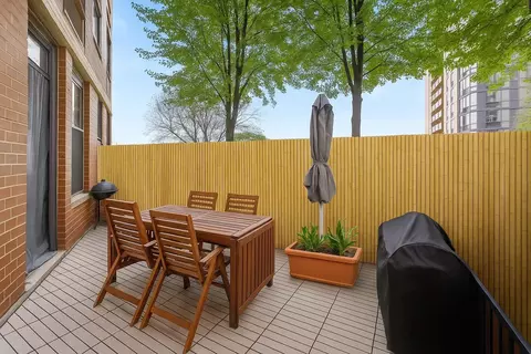 102 Christopher Columbus Dr #709, Jersey City, NJ 07302