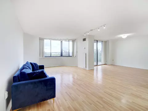 625 Harmon Cove Tower #625, Secaucus, NJ 07094