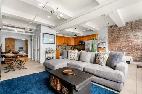 300 Communipaw Ave #28, Jersey City, NJ 07304