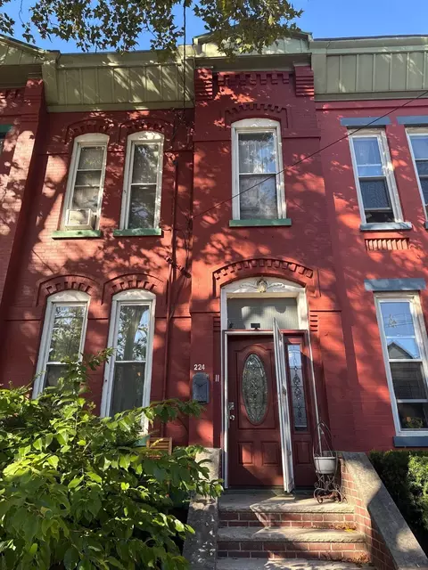 224 Ege Ave, Jersey City, NJ 07304