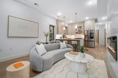 231 Clinton Ave #A, Jersey City, NJ 07304