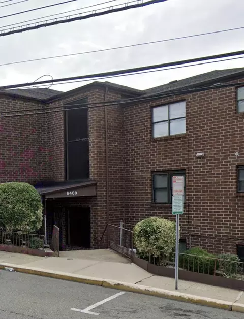 6409 Granton Ave #2C, North Bergen, NJ 07047
