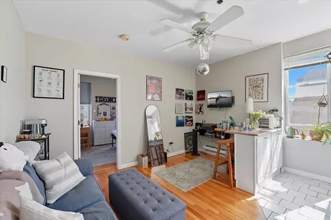 734 Adams St #4D, Hoboken, NJ 07030